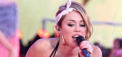 Miley Cyrus - MuchMusic Awards 2010